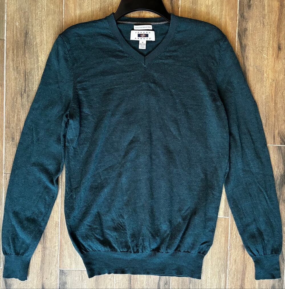 Joseph Abboud 100% Extra Fine Merino Wool V-Neck Sweater Men's Medium